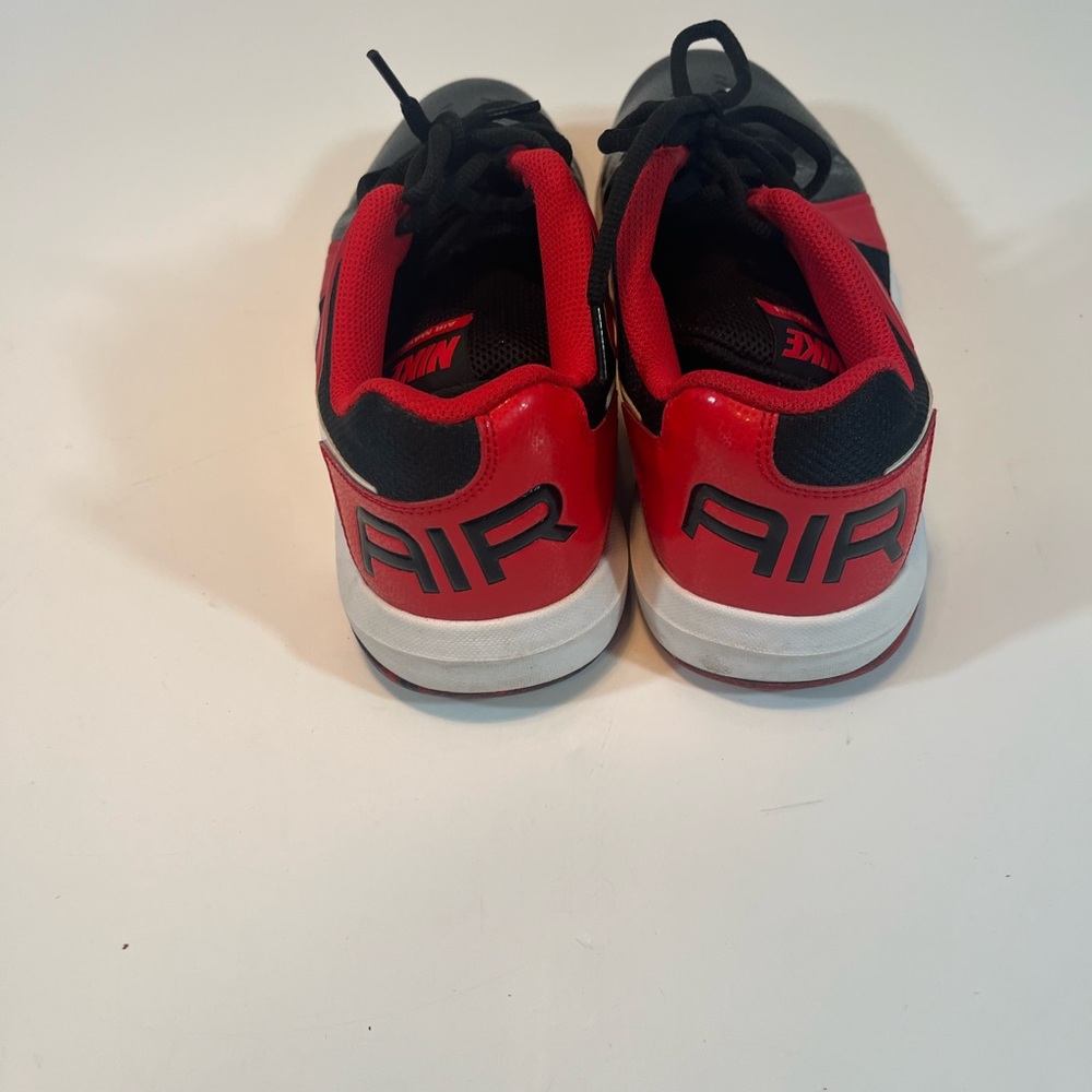 Nike Air 719924-004 Shoe Men's Size 10  Red & Black Mavin Basketball Low Leather - Picture 6 of 12